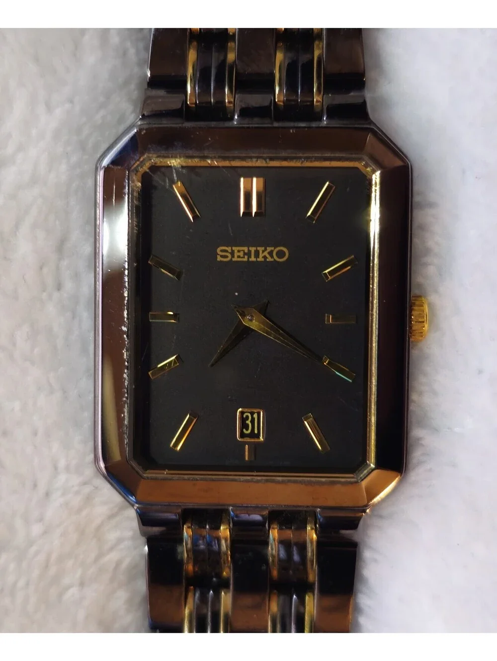 Seiko Tank Watch Men 27mm Black Dial Black &Gold Tone Date V739-5b19 New Battery